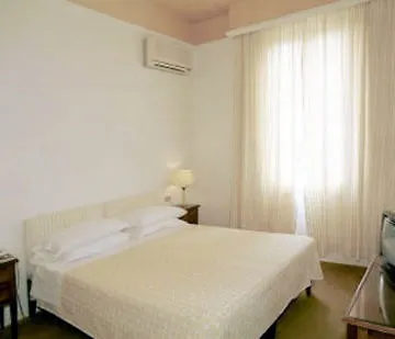 Mediterraneo Hotel 3*