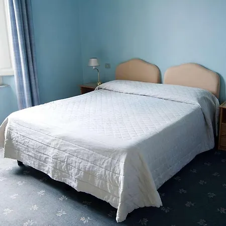 Mediterraneo Hotel 3*